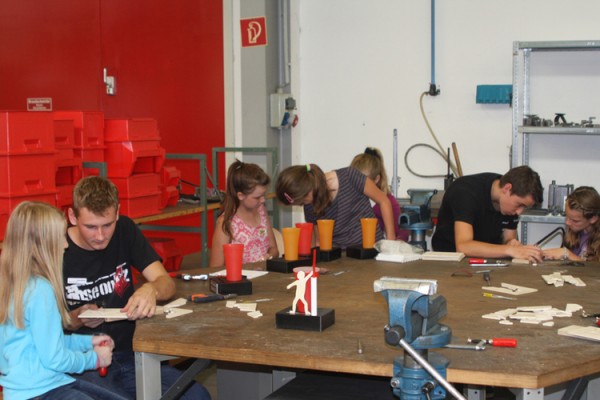 Grünsfelder Kinder besuchten im Rahmen des Ferienprogrammes der Stadt Grünsfeld die Bohlender GmbH 